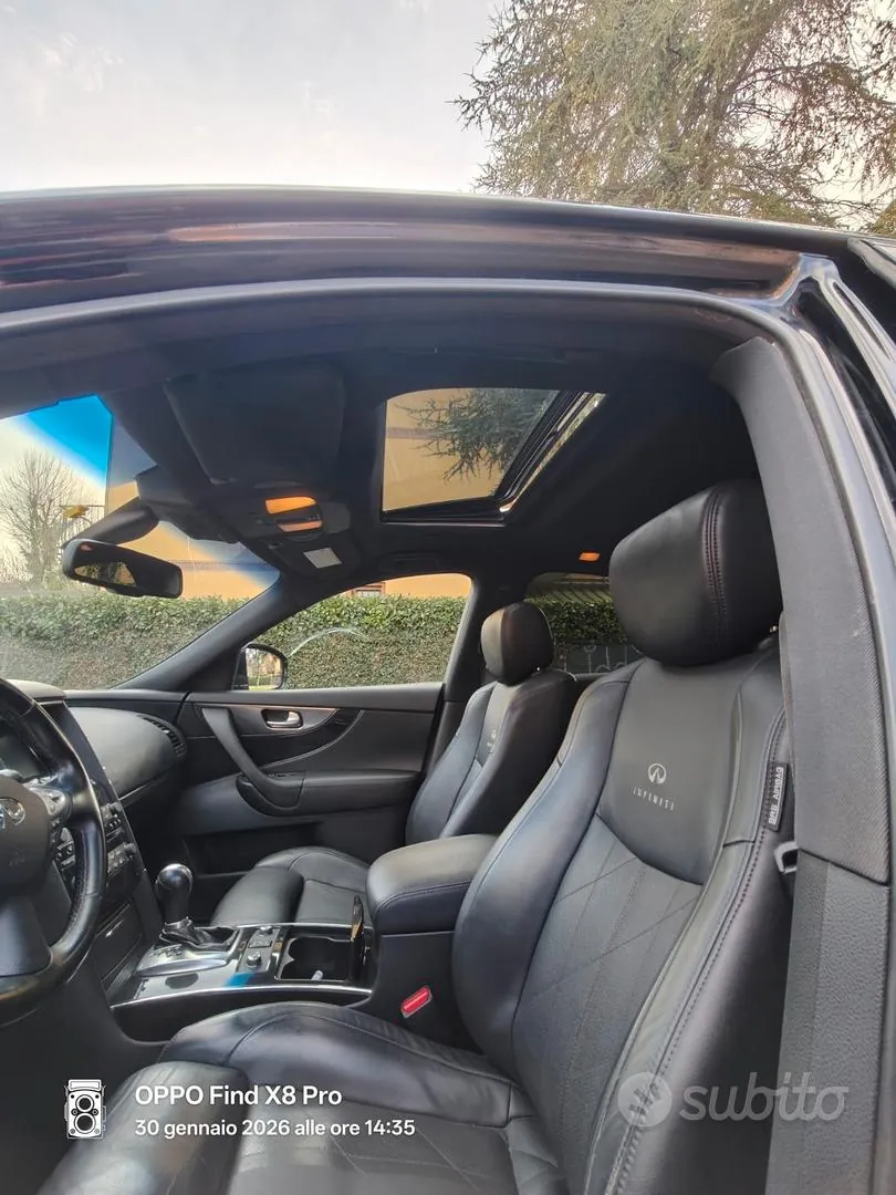 Infiniti Fx 2011 photo 3