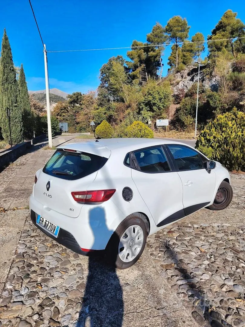 Renault Clio 2013 photo 4