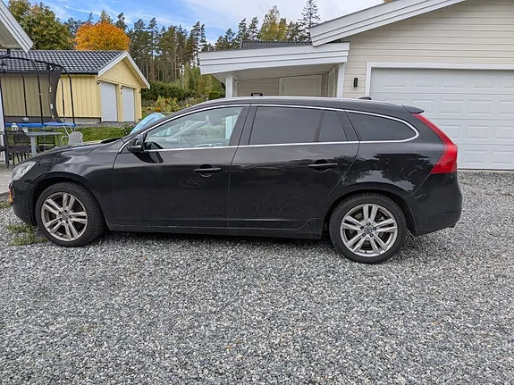 Volvo V60 2011 photo 3
