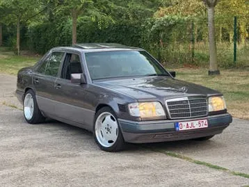 Mercedes-Benz E300