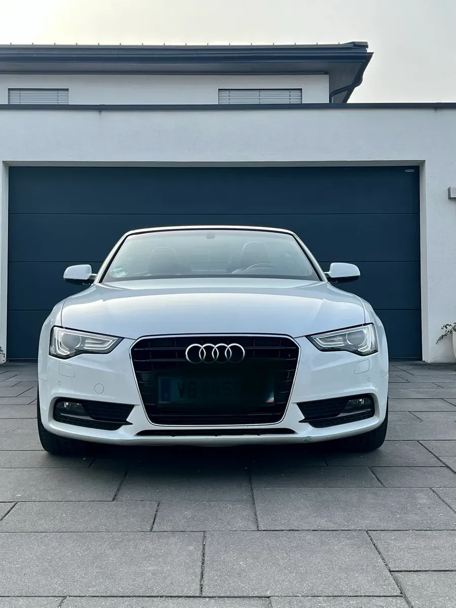 Audi A5 2012 photo 2