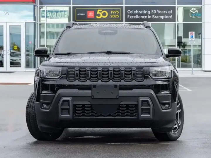 Jeep Cherokee 2026 photo 2
