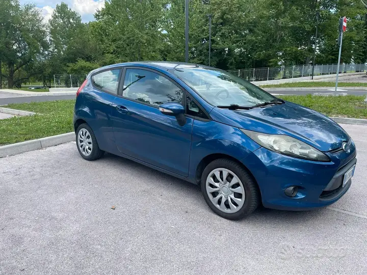 Ford Fiesta 2009 photo 3