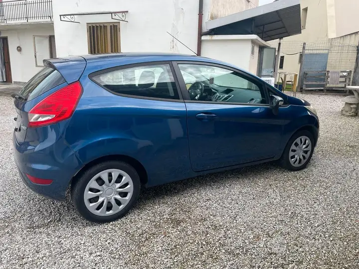 Ford Fiesta 2009 photo 5