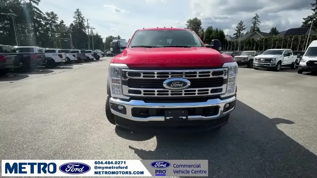 Ford F-550 Super Duty 2025 photo 3