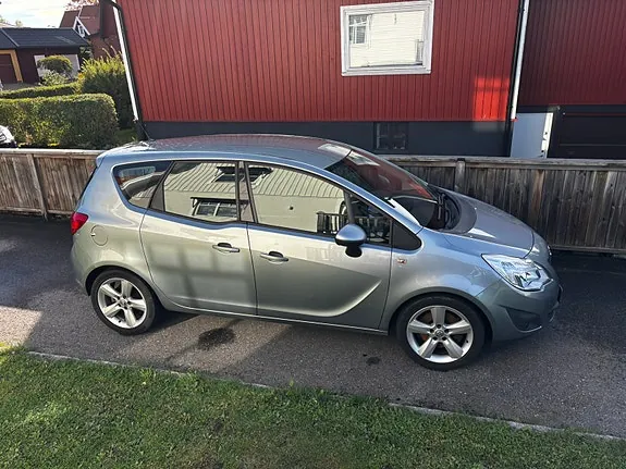 Opel Meriva 2010 photo 2