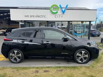 Nissan Leaf 2018 photo 3