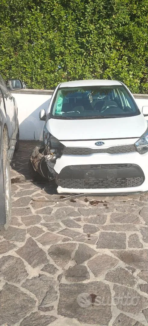 Kia Picanto 2020 photo 2