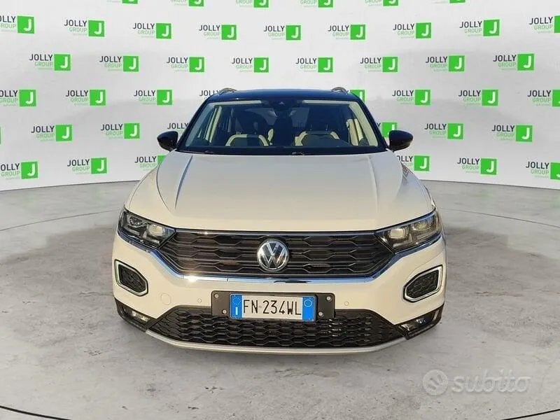 Volkswagen T-Roc 2018 photo 2
