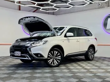 Mitsubishi Outlander 2020 photo 4