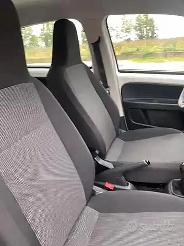 Volkswagen Up 2019 photo 5