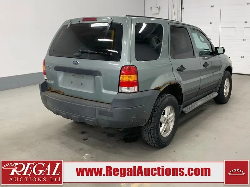 Ford Escape 2005 photo 3