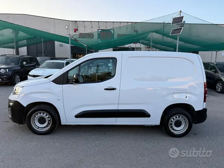 Fiat Doblo 2023 photo 2