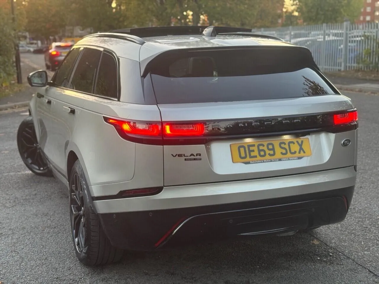Land Rover Range Rover Velar 2019 photo 5