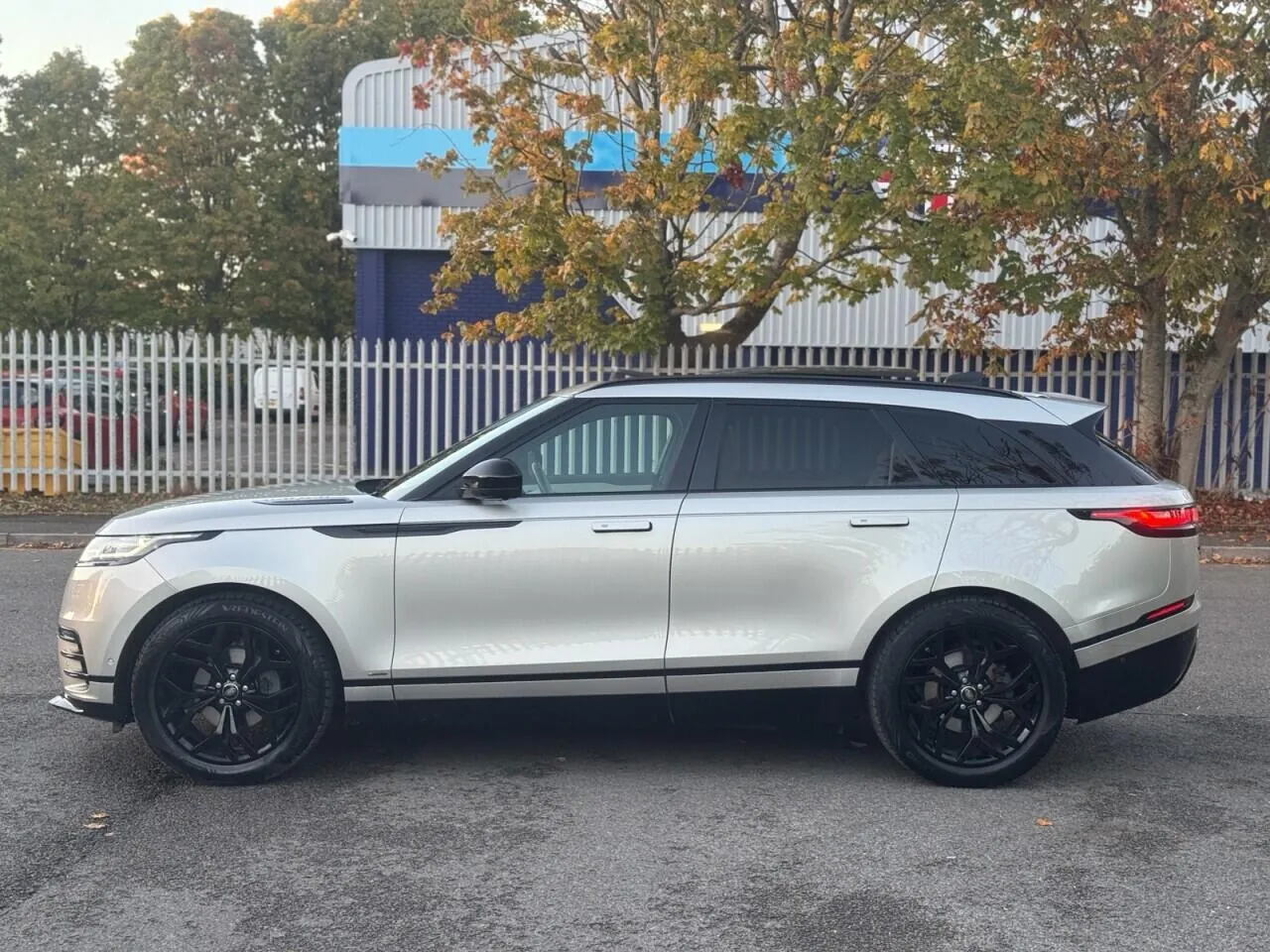 Land Rover Range Rover Velar 2019 photo 4