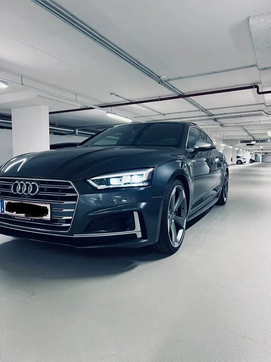 Audi A5 2017 photo 2
