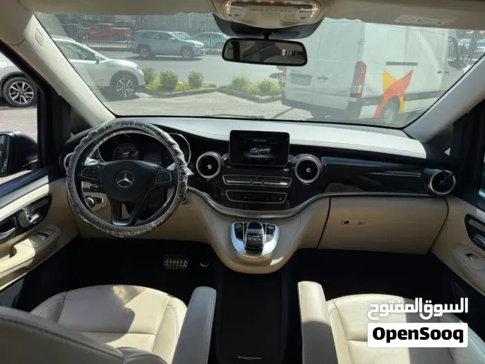 Mercedes-Benz V-Class 2017 photo 3