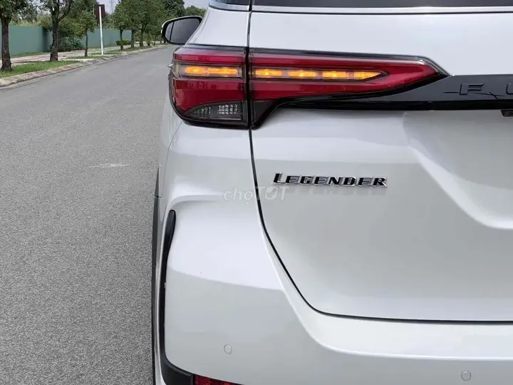 Toyota Fortuner 2025 photo 5