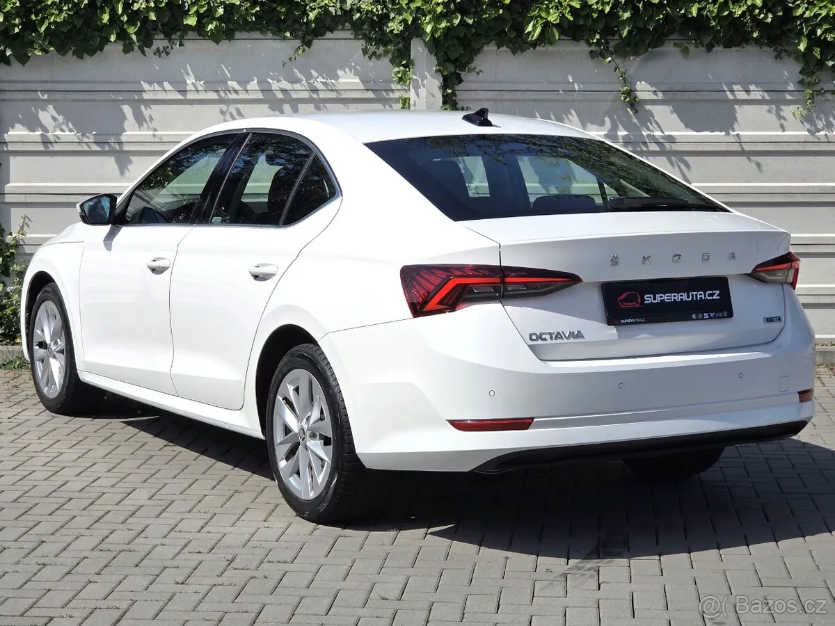 Skoda Octavia 2023 photo 4