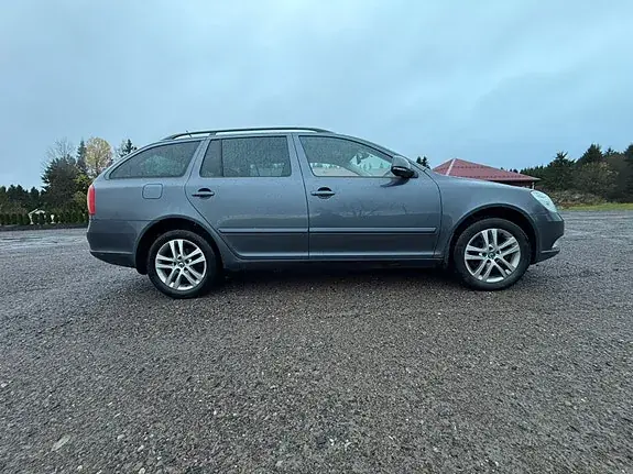 Skoda Octavia 2013 photo 5