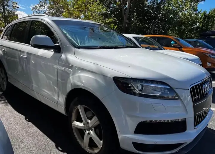 Audi Q7 2013 photo 4