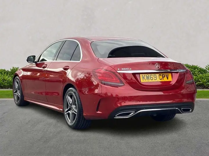 Mercedes-Benz C-Class 2019 photo 2