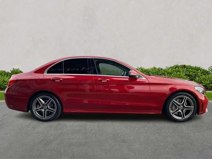 Mercedes-Benz C-Class 2019 photo 3