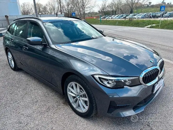 BMW 3 Series 2021 photo 4