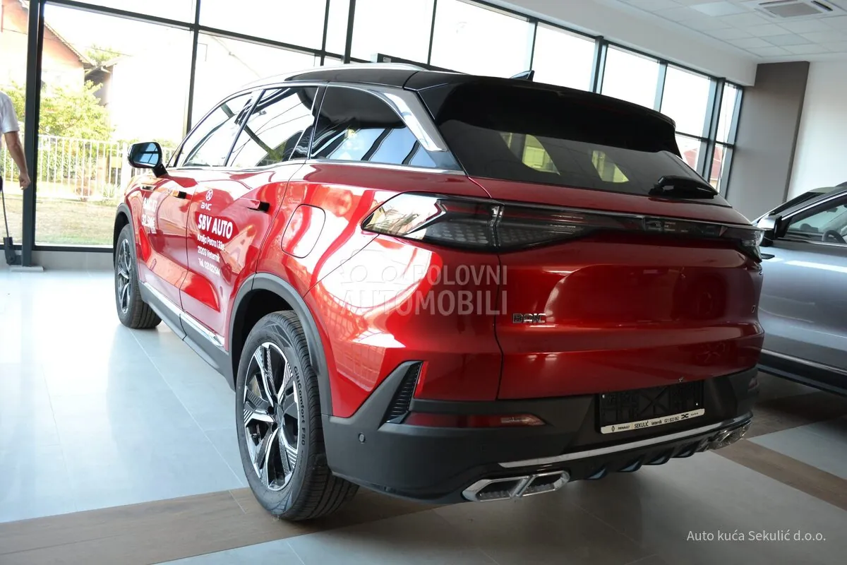 BAIC X75 2025 photo 3