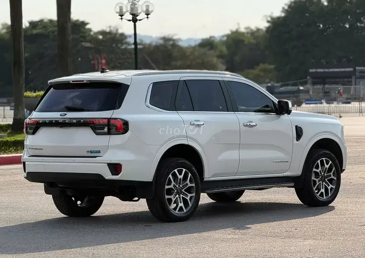Ford Everest 2025 photo 4