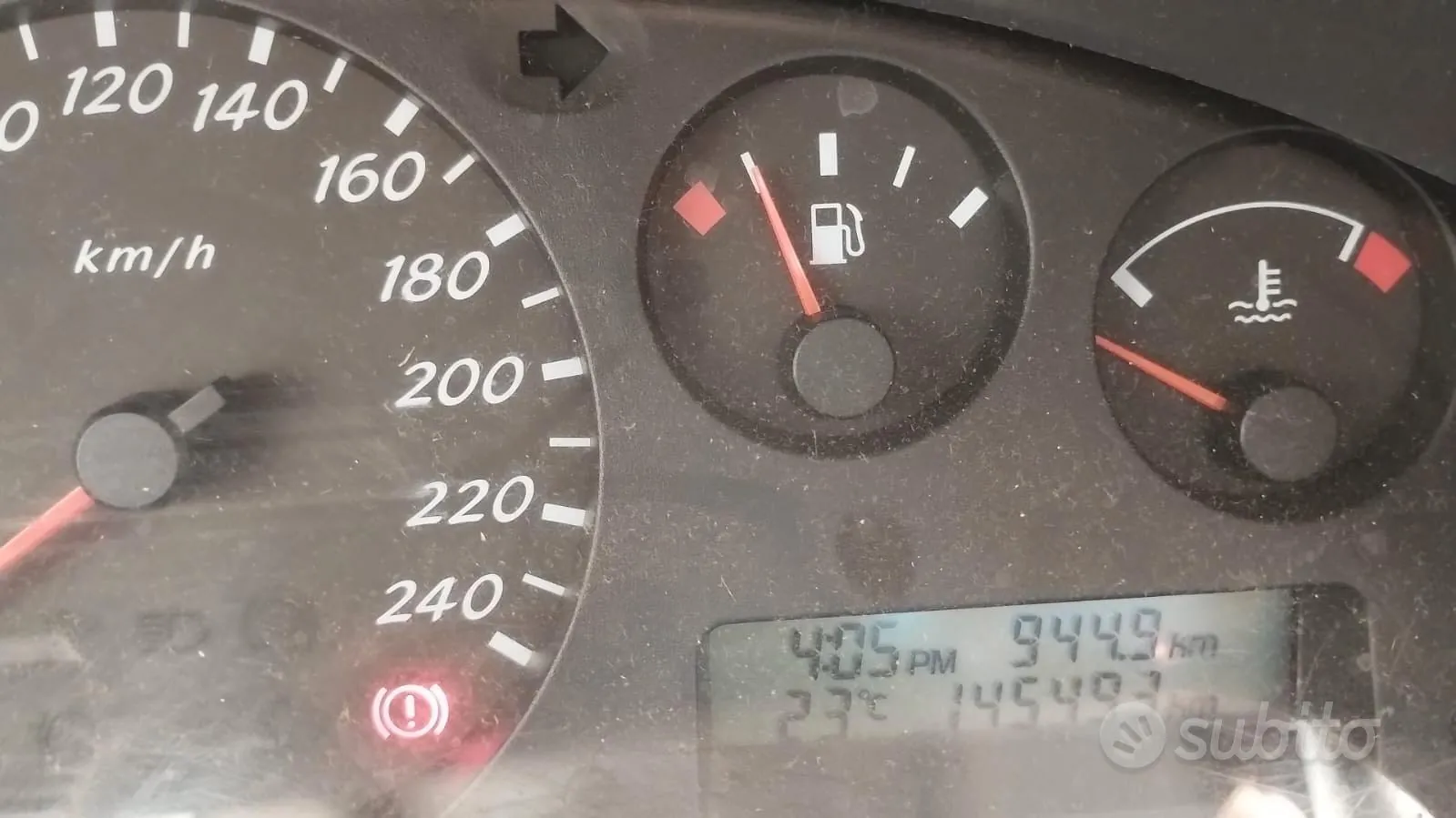Nissan Almera 2003 photo 4