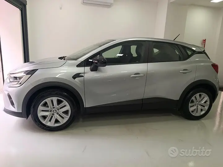 Renault Captur 2024 photo 4