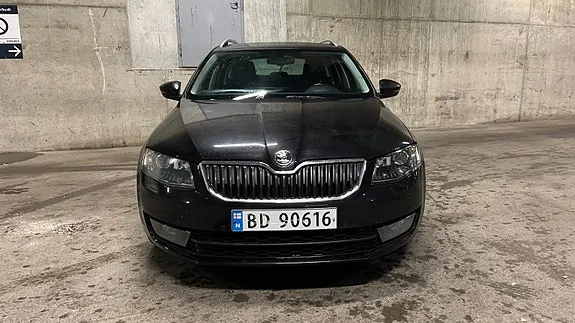 Skoda Octavia 2015 photo 2