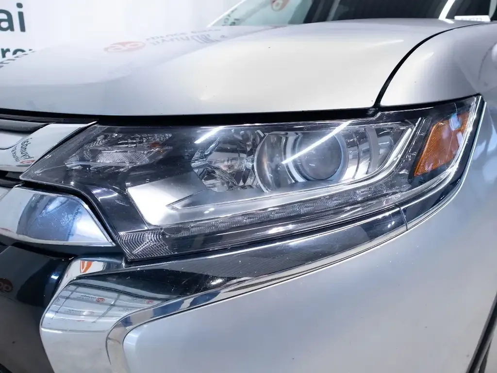 Mitsubishi Outlander 2018 photo 4