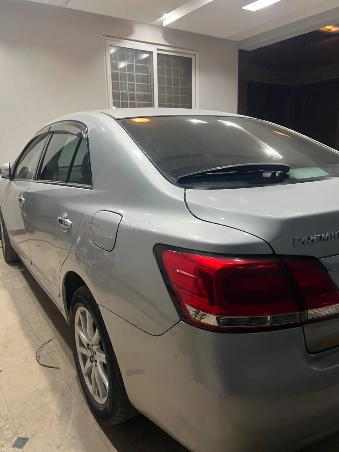 Toyota Premio
