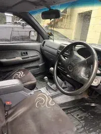 Toyota Hilux 2004 photo 5