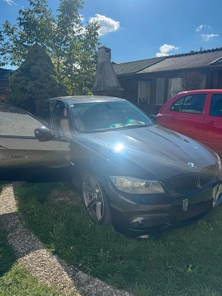 BMW E90
