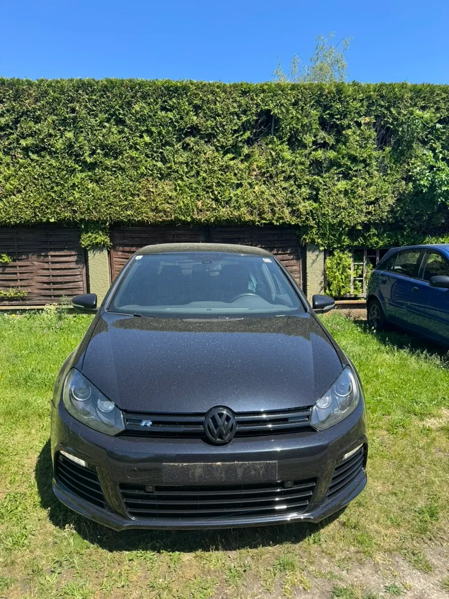 Volkswagen Golf 2011 photo 2
