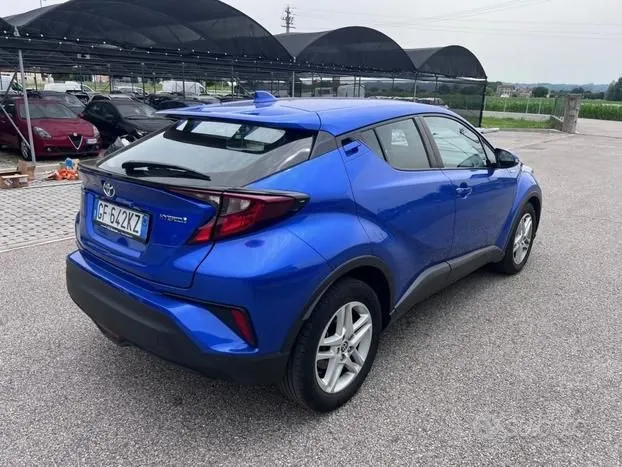 Toyota C-Hr 2021 photo 3