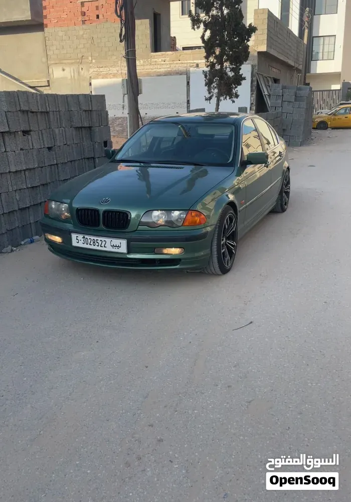 BMW 3 Series 2002 photo 2