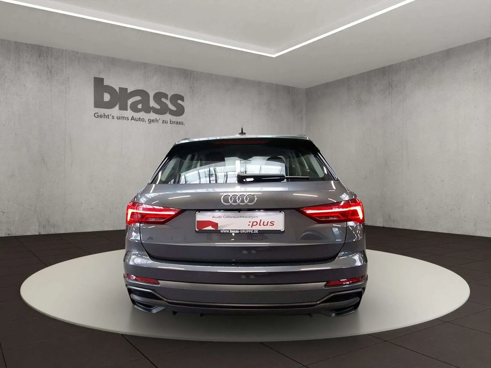 Audi Q3 2021 photo 4
