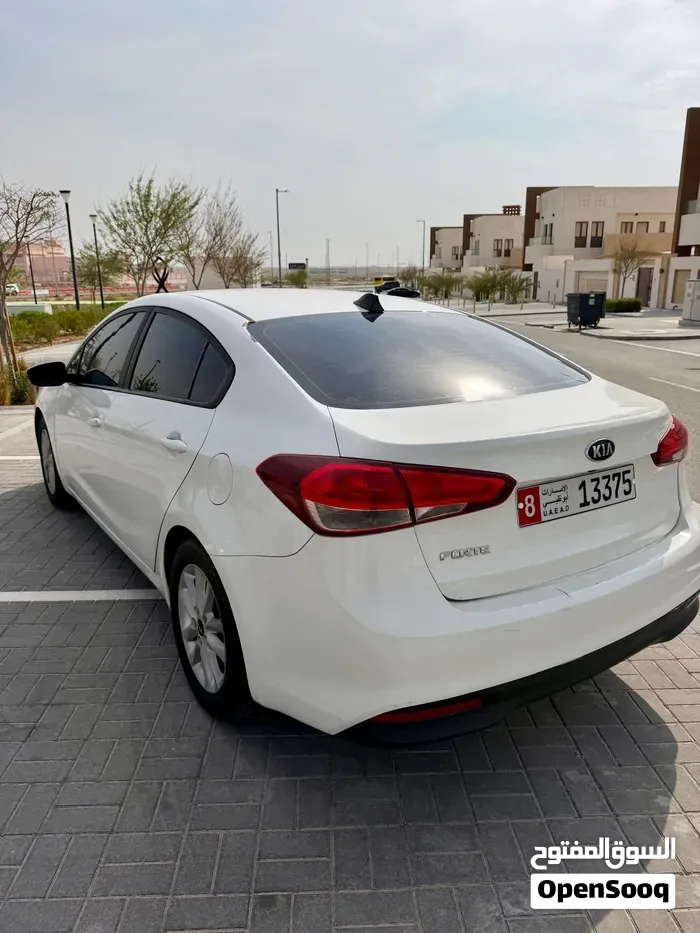 Kia Forte 2017 photo 4