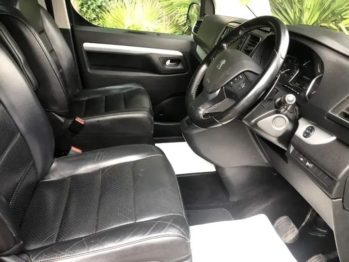 Peugeot Traveller 2017 photo 3