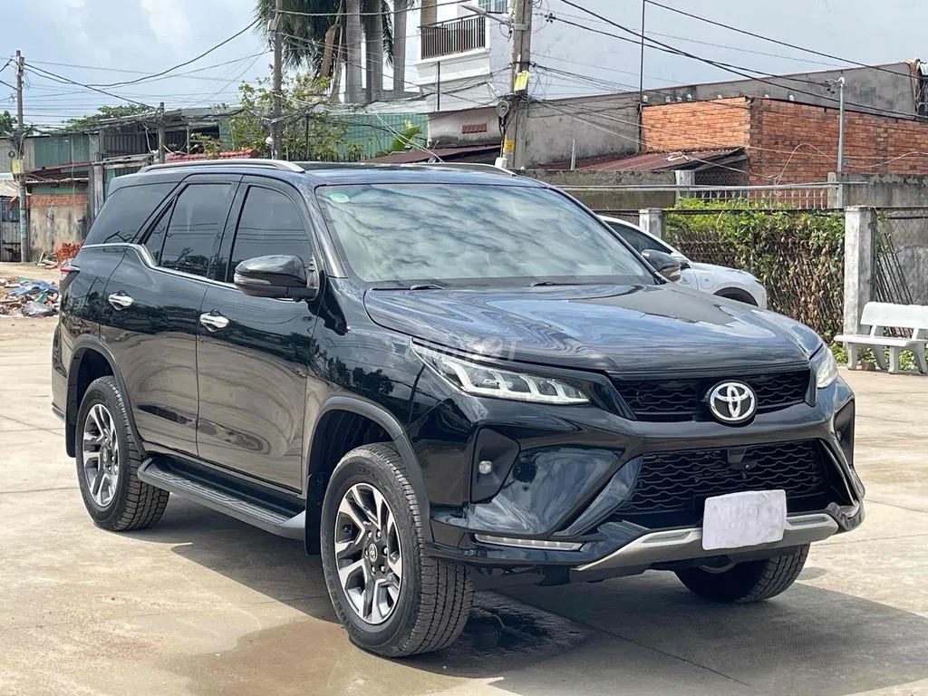 Toyota Fortuner 2021 photo 2