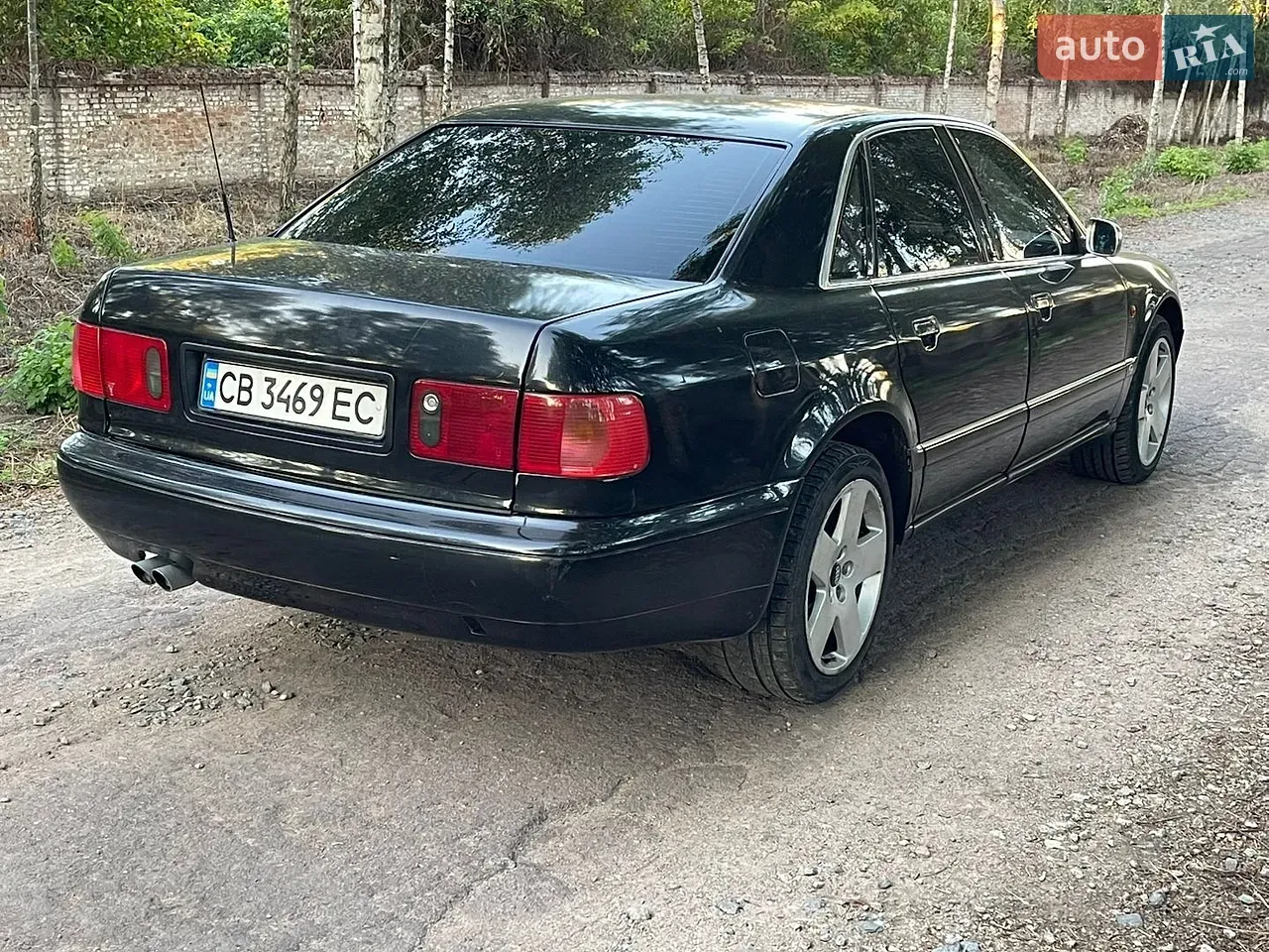 Audi A8 1996 photo 4