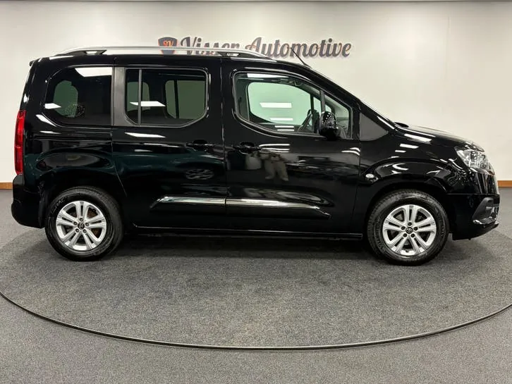 Toyota Proace City 2022 photo 2