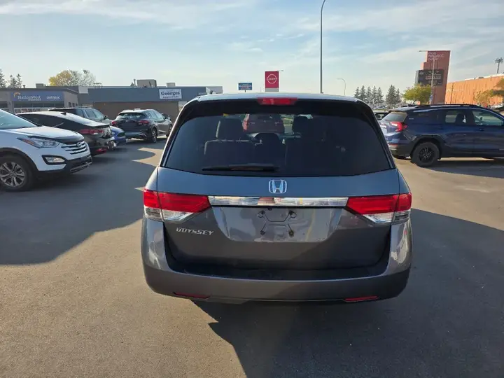 Honda Odyssey 2014 photo 5