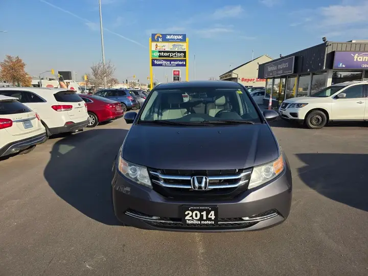 Honda Odyssey 2014 photo 2