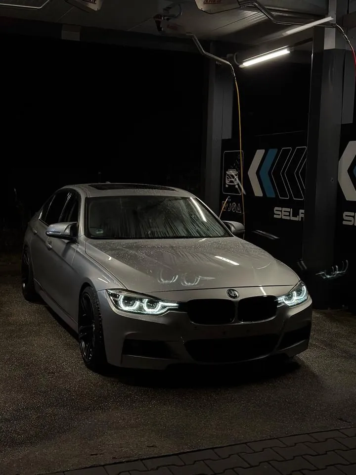 BMW F30