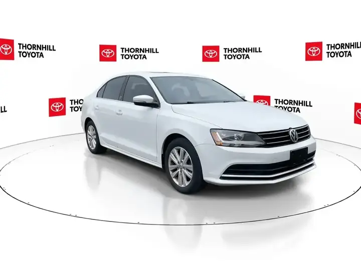 Volkswagen Jetta 2017 photo 2